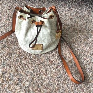 Michael kors crossbody bag
